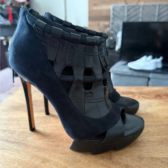 Camilla Skovgaard black leather platform stiletto booties Sexy! Sz 38.5/8.5 - Picture 3 of 6